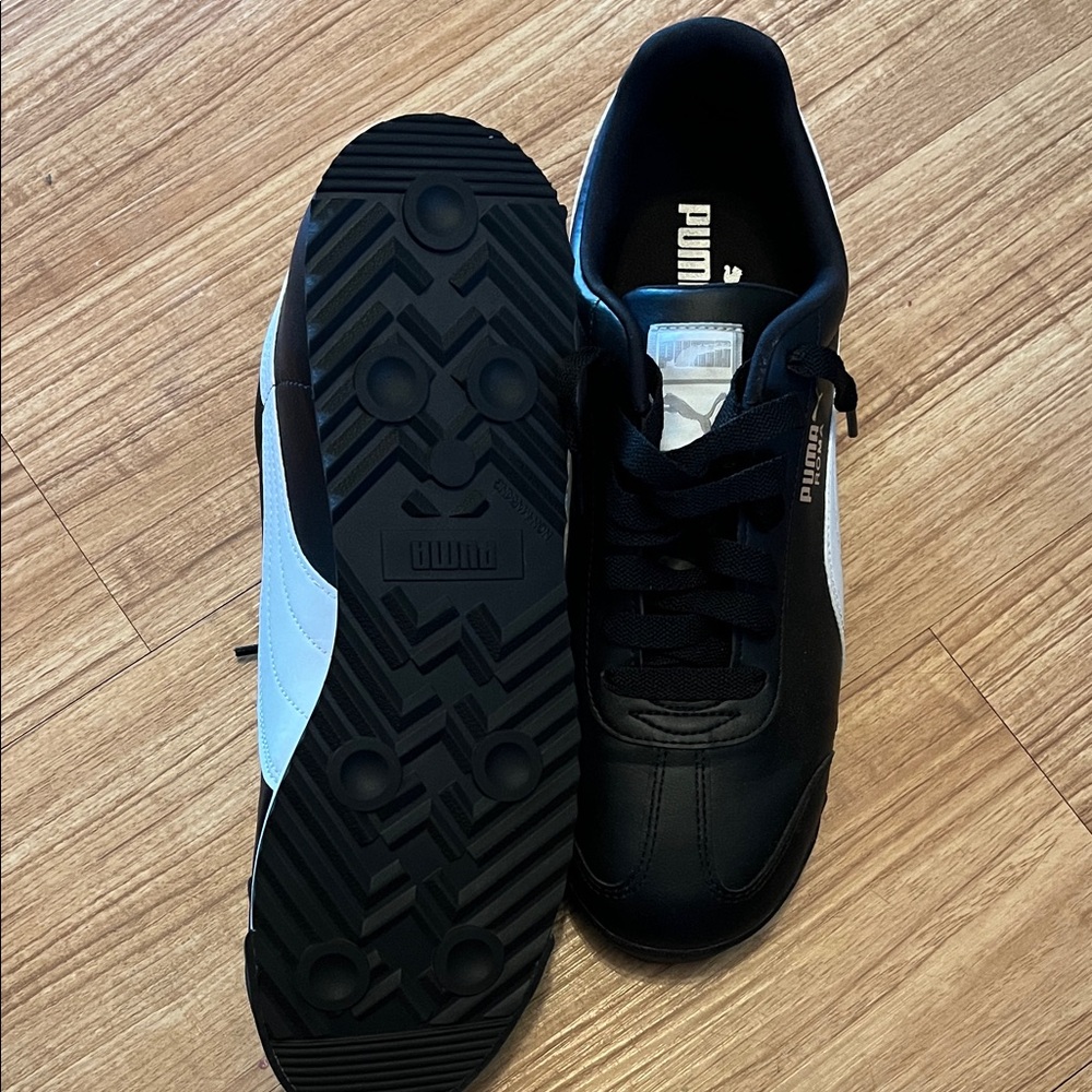 PUMA Men's Black and White Sneakers, Size 11.5, 11 1/2 - Like New!! - Picture 4 of 7
